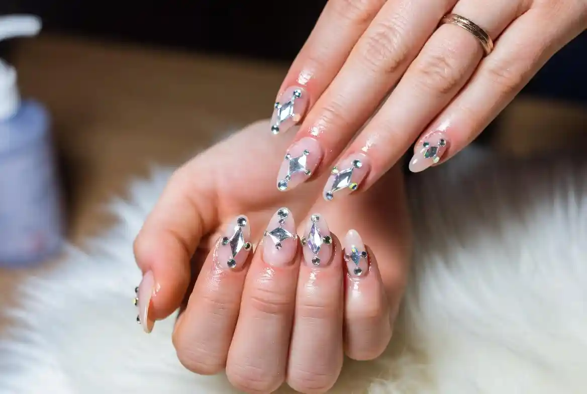 Why Everyone Loves Diamond Nails