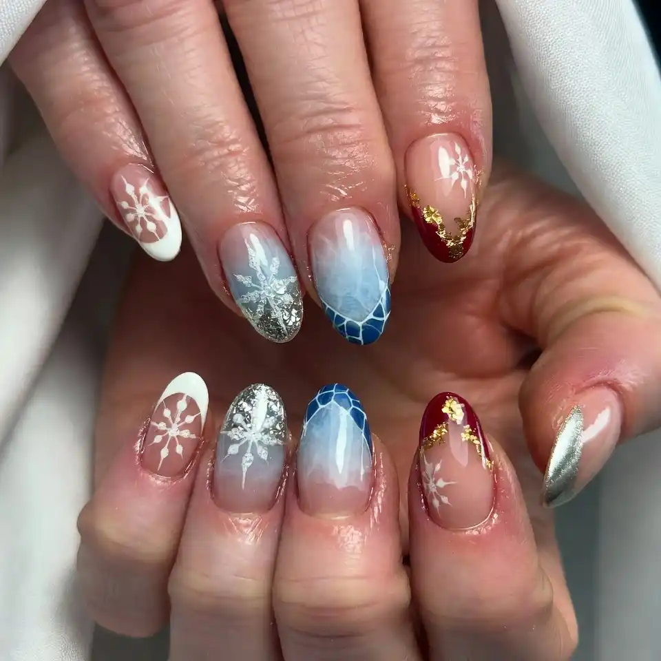 15 Stunning Winter French Nail Looks